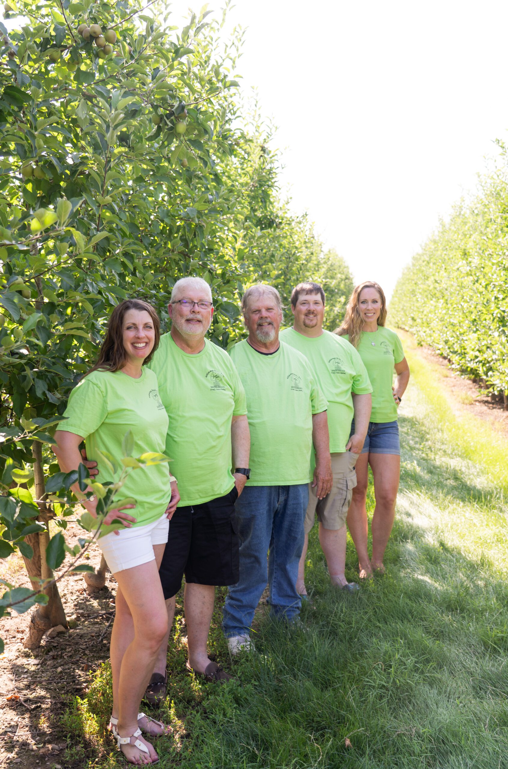 Photo of Hollabaugh Bros. family members