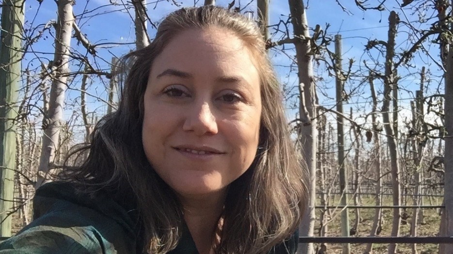 Science background benefits Washington state fruit grower