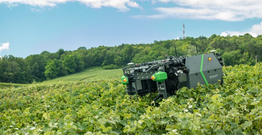 French company testing hydrogen-fueled vineyard tractor