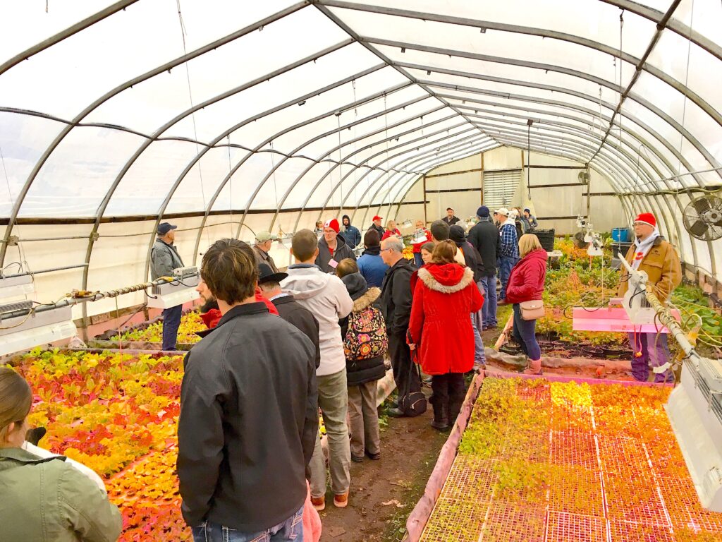 100 attend diverse Great Lakes EXPO Farm Market Bus tour
