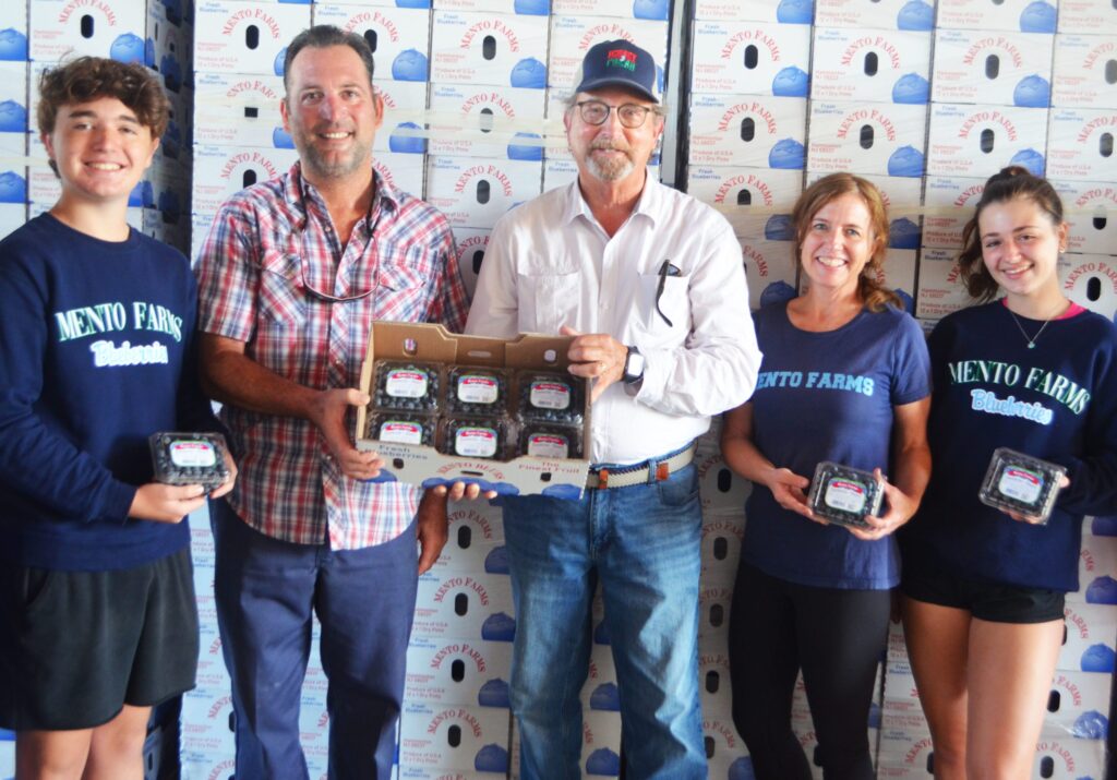 New Jersey ag department highlights Jersey Fresh blueberries  