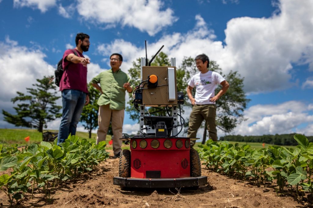Virginia Tech launches Center for Advanced Innovation in Agriculture